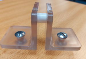 Pair of fin angled brackets